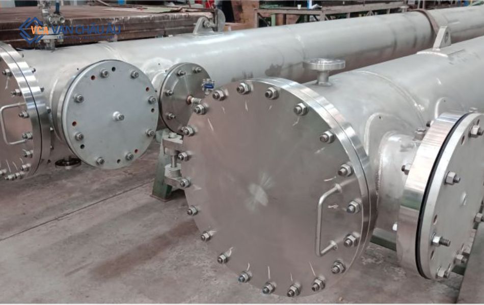 Ứng dụng của mặt bích mù inox trong các lĩnh vực