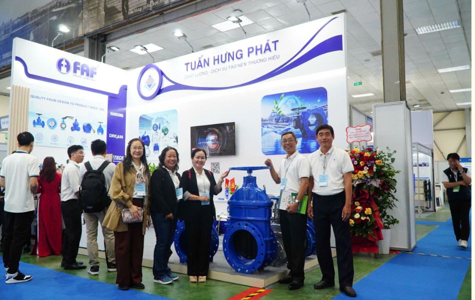 Các sản phẩm được trưng bày gây ấn tượng với khách tham quan